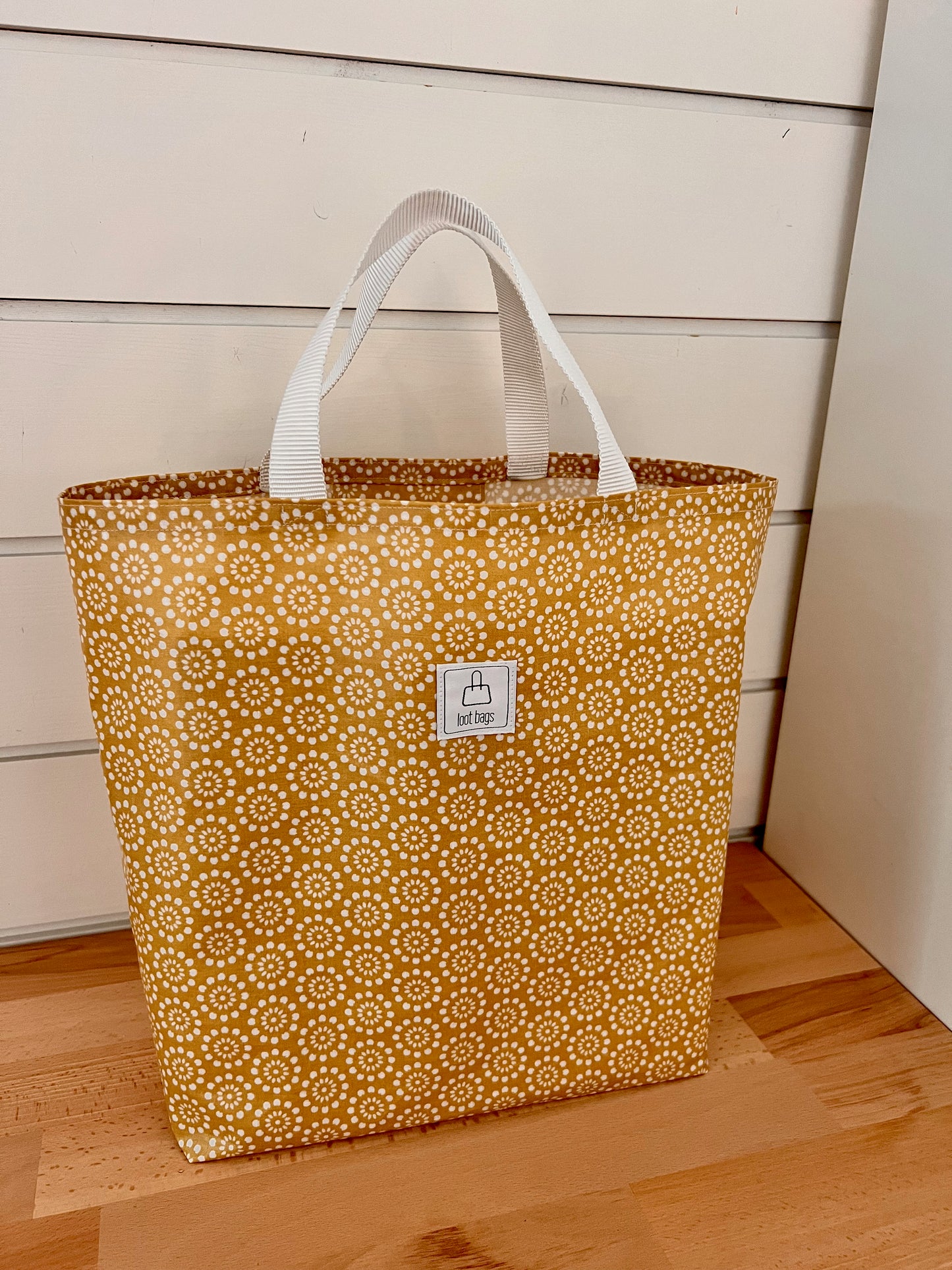 Shopper : Yellow Flower