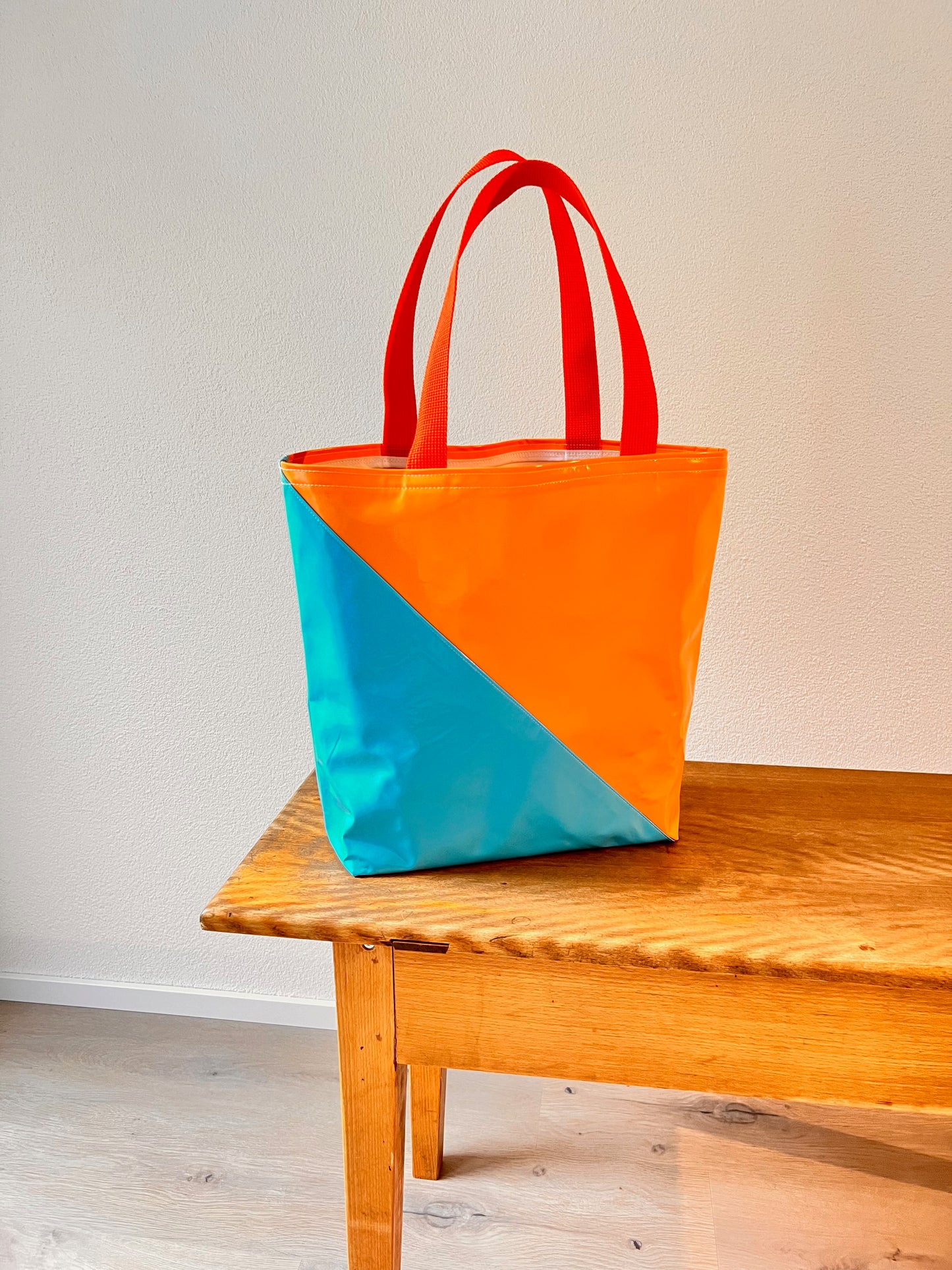 Shopper : Blue Orange Orange