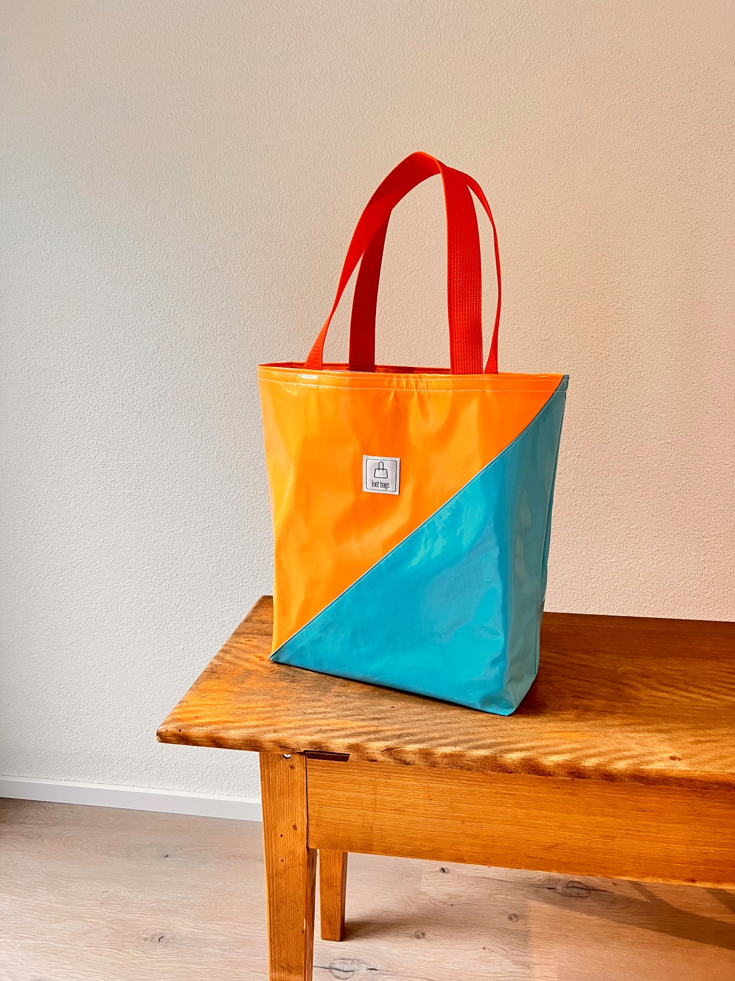 Shopper : Blue Orange Orange