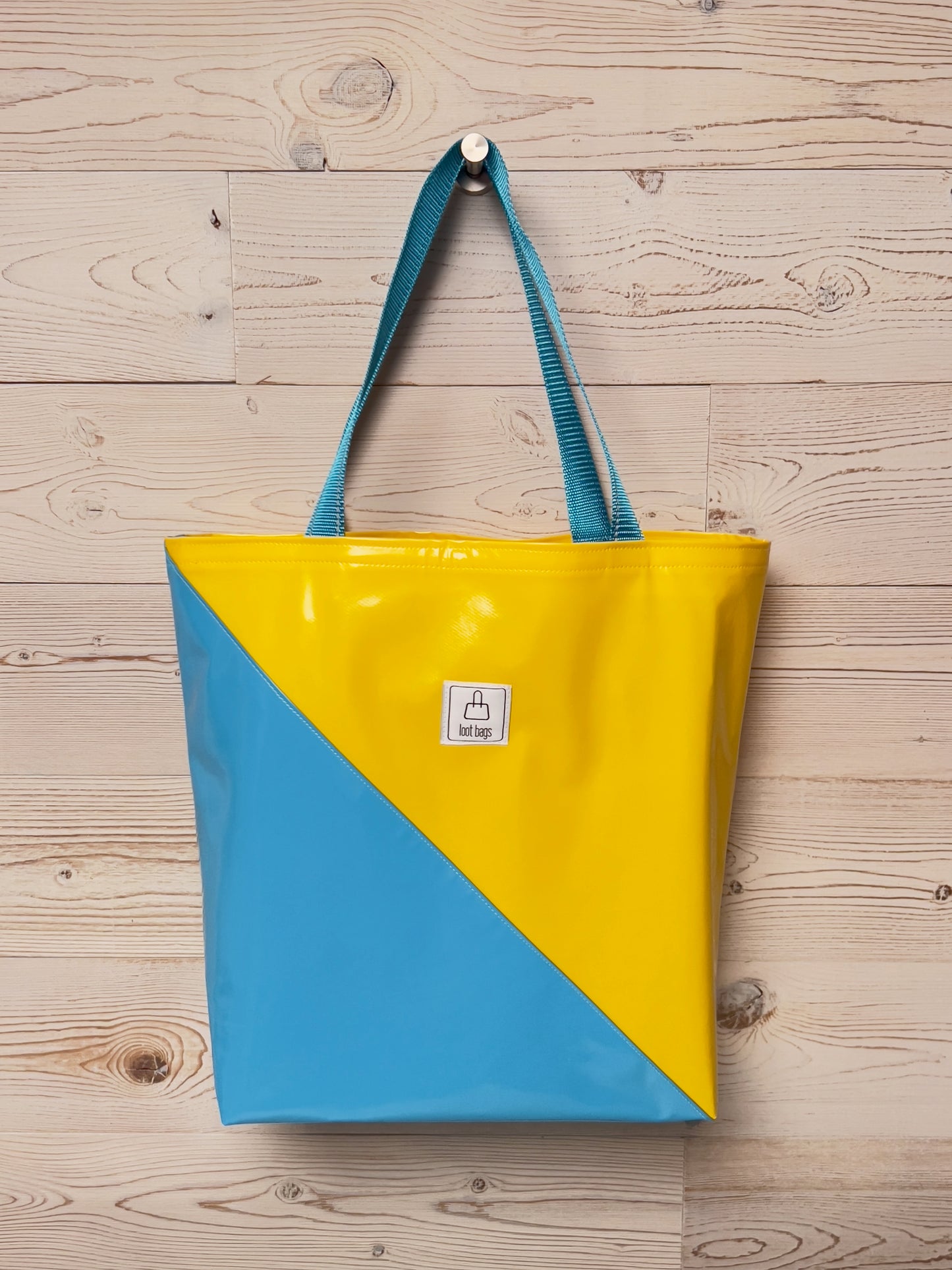 Shopper : Blue Yellow Blue